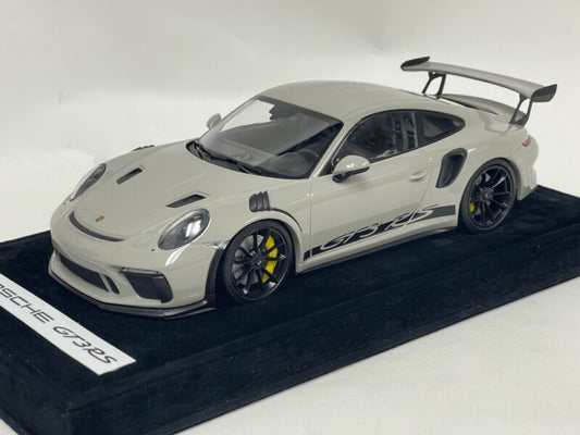 1/18 Minichamps Porsche 911 "991.2" GT3 RS Grey with Black Wheels leather $519.95 ModelCarsHub