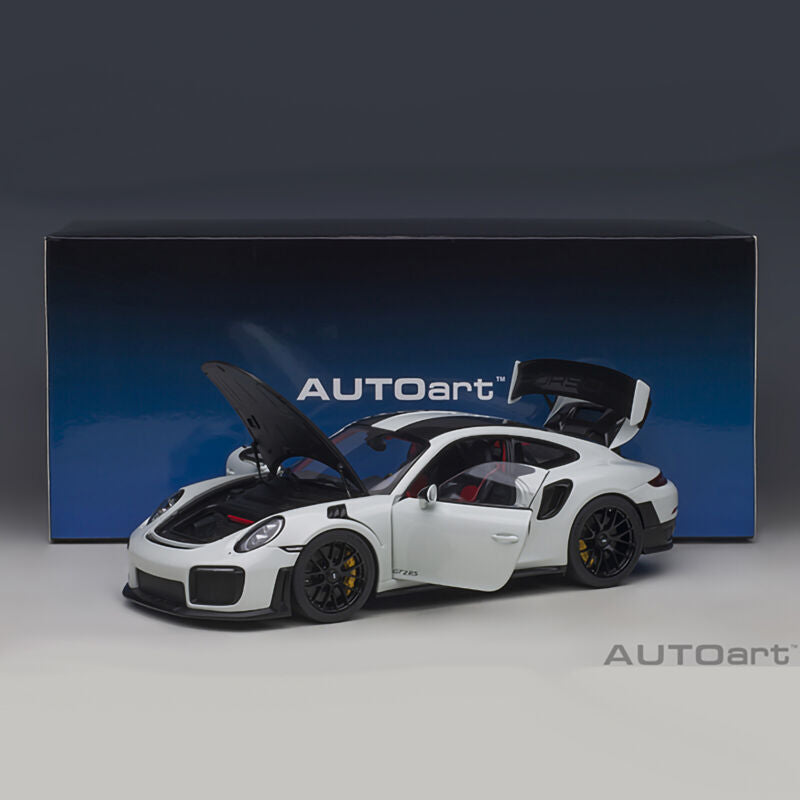 1:18 Porsche 911 GT2 RS 9912 Weissach Package by AUTOart in White 78171