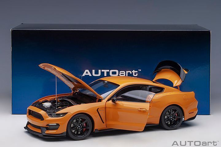 1:18 AUTOart Ford Shelby Mustang GT-350R Fury Orange