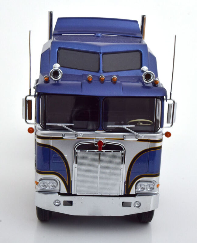 1976 1:18 Road Kings Kenworth K100 Aerodyne Blue Metallic/Silver