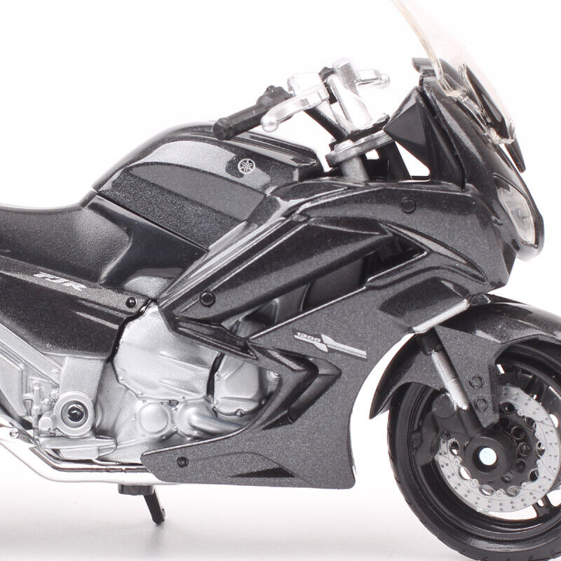 Bburago 1:18 Scale Yamaha FJR1300 AS Motorcycle Diecast Model Touring Bike Toy