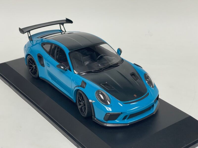 1/18 Minichamps Porsche 911 "991.2" GT3 RS Baby Blue Weissach Package P1 $329.95 ModelCarsHub