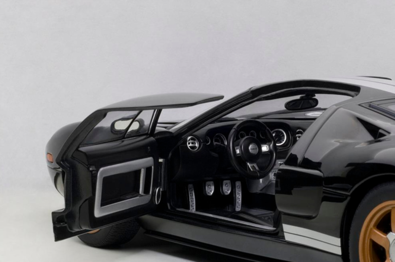 1/18 AUTOart Diecast Scale 2004 Ford GT Black with White Stripes AUTOart Diecast 1/18 Scale 2004 Ford GT Black with White Stripes $799.95 ModelCarsHub