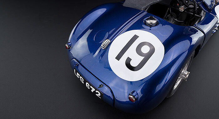 1:18 CMC Jaguar C-Type 1954 Goodwood Winner Stewart / Sanderson M-192