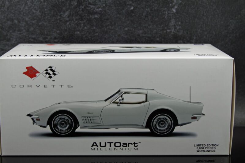 AUTOart 1970 Chevy Corvette Classic White Millennium Collection 1:18