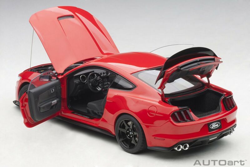 1/18 Autoart Ford Mustang Shelby GT-350R Race Red