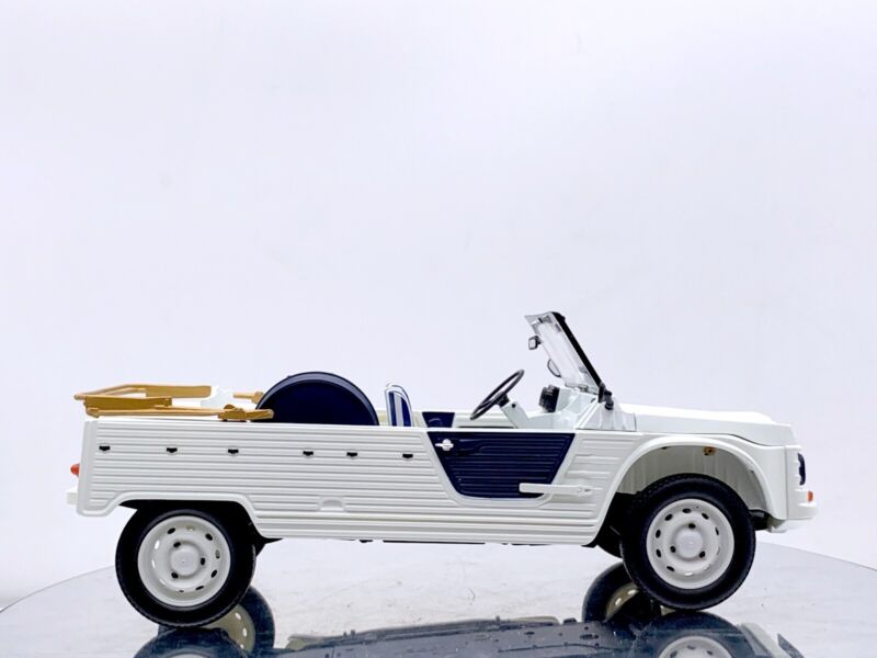 CITROEN MEHARI 1983 "Azur" White/Blue - 1/18 - NOREV