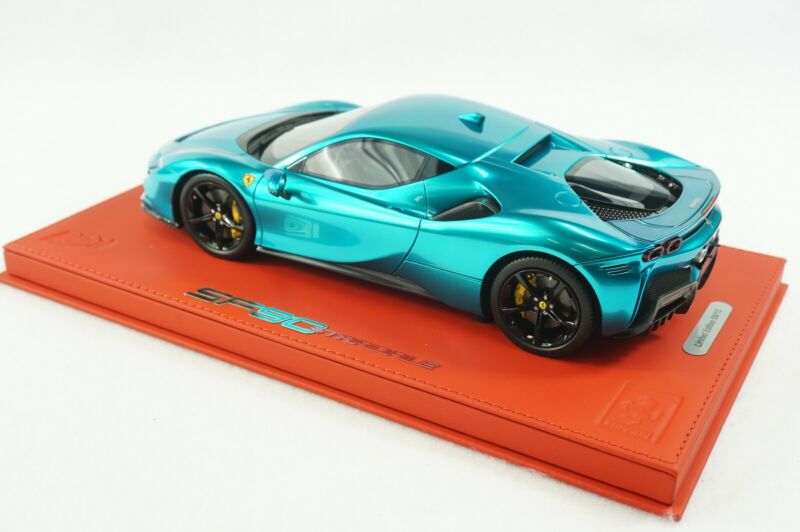 1/18 BBR FERRARI SF90 STRADALE CHROME BLUE DELUXE RED LEATHER BASE limited 15pcs