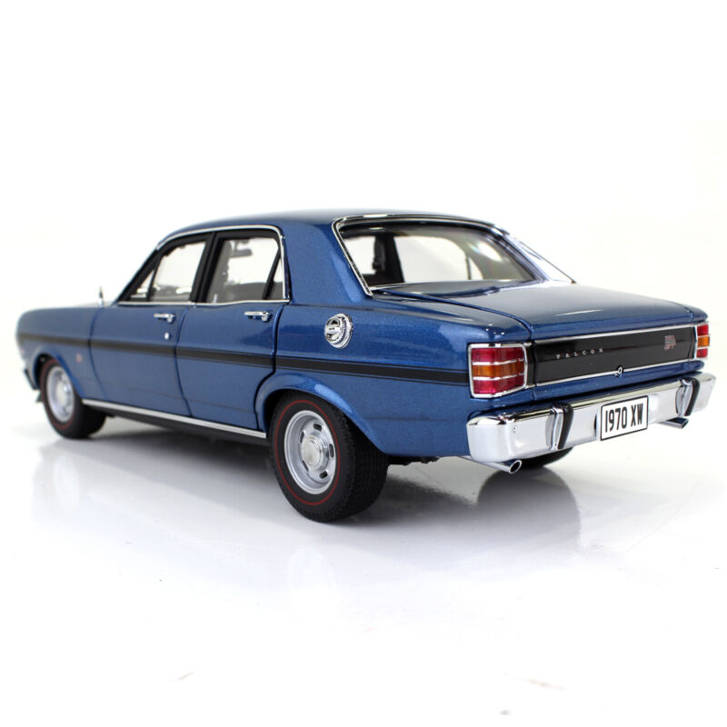 1/18 Classic Carlectables XW Ford Falcon Phase II GTHO Super Roo Starlight Blue