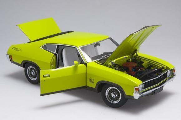 1/18 AUTOart Lime Glaze Ford XA Falcon Superbird 72727