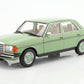 MERCEDES-BENZ 200 (W123) 1982 Light Green - 1/18 - NOREV