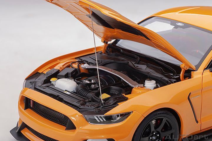 1:18 AUTOart Ford Shelby Mustang GT-350R Fury Orange