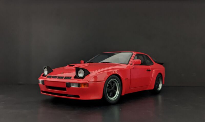 1980 PORSCHE 924 CARRERA GT RED 1:18 AUTOART #78003 No 944 Turbo