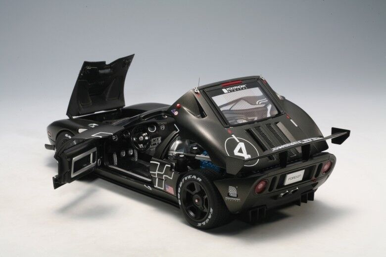 2005 FORD GT LM RACE CAR SPEC II CARBON FIBER 1:18 by AUTOart #80514