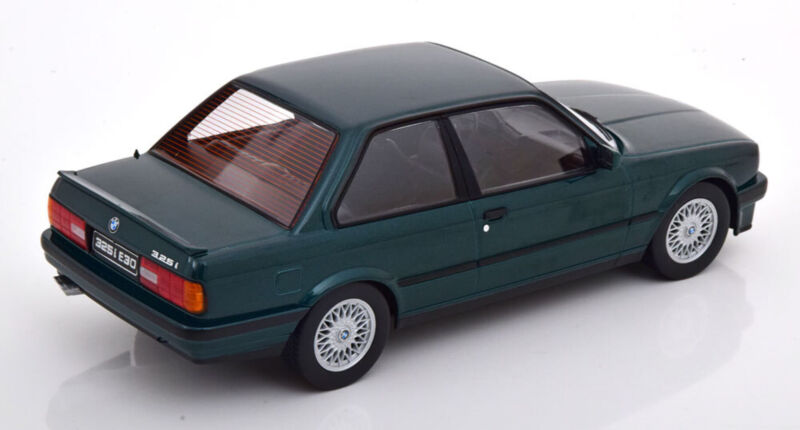 KK-Scale 1:18 BMW 325i E30 M-PACKAGE1 DARK GREEN METALLIC 1987 diecast model