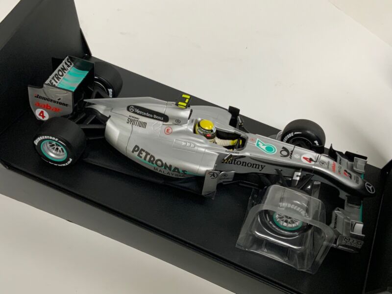 1/18 Minichamps Mercedes AMG W01 F1 2010 N.Rosberg 110100004 $199.95 ModelCarsHub