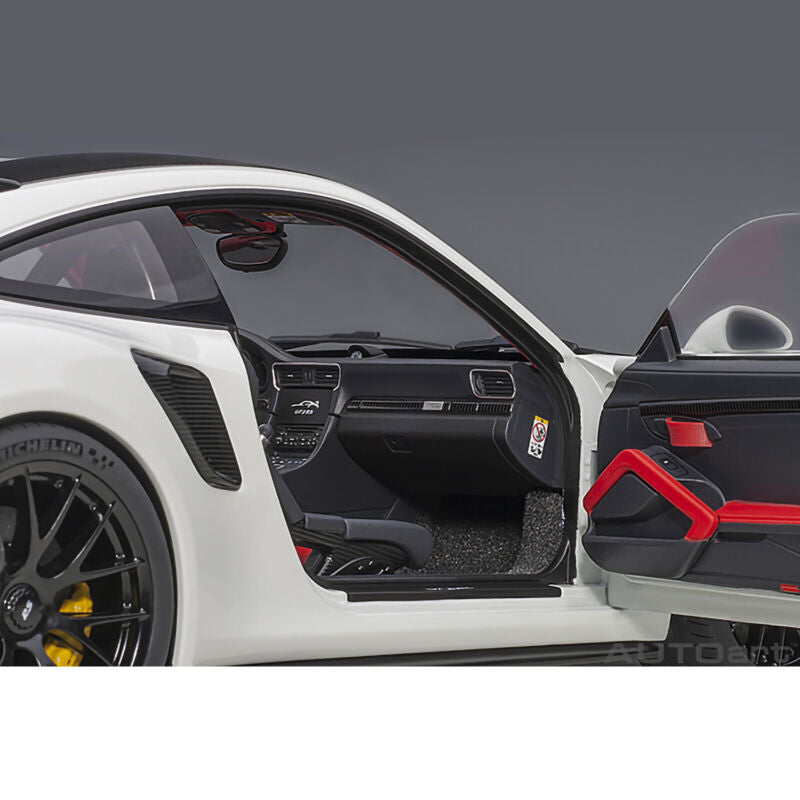 1:18 Porsche 911 GT2 RS 9912 Weissach Package by AUTOart in White 78171