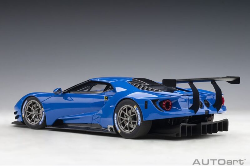 1/18 AutoArt Ford GT Le Mans Plain Color Version Lightning Blue 1/18 AutoArt Ford GT Le Mans Plain Color Version Lightning Blue Model Car AutoArt # 81812 ${sh$op-name} $358.95