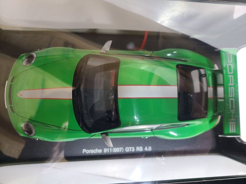 AUTOart PORSCHE 911 997 GT3 RS 4.0 GREEN NIB LE 1:18 SCALE 78149