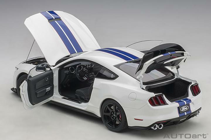 1/18 AutoArt Ford Mustang Shelby GT-350 R in White Blue Stripe KK 72931 Vehicle Make: Ford Model: Ford Mustang Shelby GT350R Material: Diecast Theme: Super cars Scale: 1:18 Series: Street Color: White Vehicle Type: Race Car Type: Street Brand: AUTOart ${s