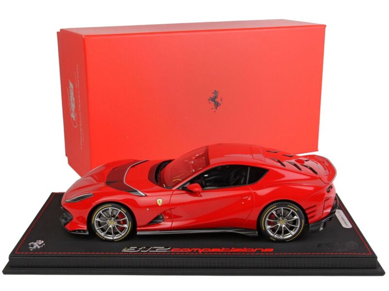 2021 FERRARI 812 COMPETIZIONE RED & DISPLAY CASE 1/18 MODEL CAR BBR P18207 B3