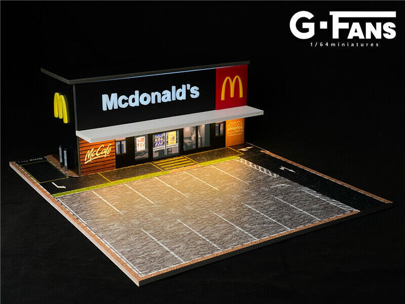 New G-FANS 1:64 Diorama with LED Light KFC/McDonald's w/Parking Lots