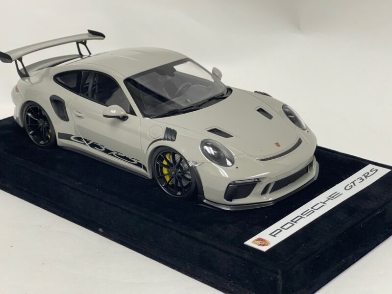 1/18 Minichamps Porsche 911 