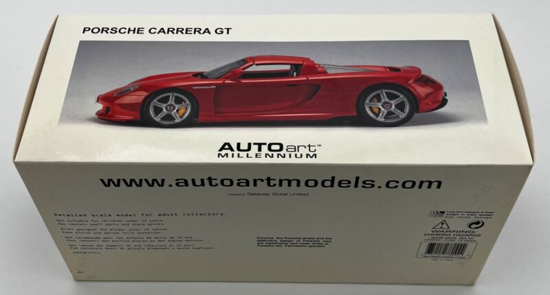 AUTOart 1:18 Porsche Carrera GT 2004 Red w/Black interior Never displayed NIB