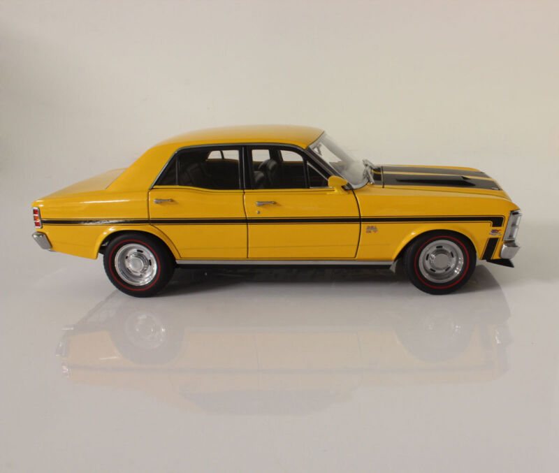 1:18 AUTOart XW GTHO Phase 2 Ford Falcon Surfer Orange