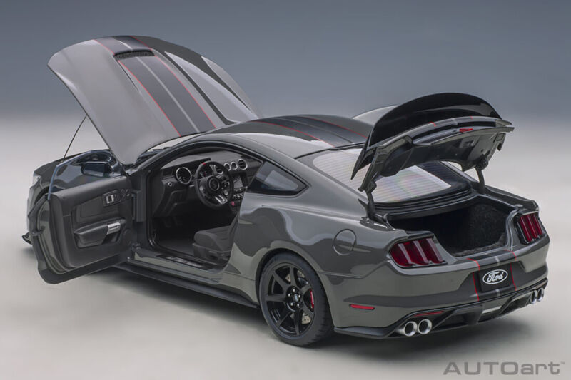 1:18 Ford Shelby GT-350R by AUTOart in Grey 72930