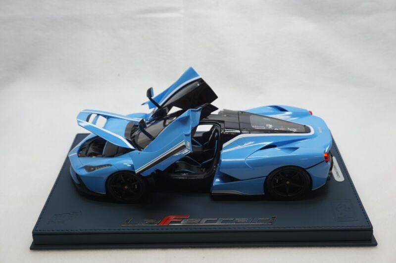 1/18 BBR FERRARI LAFERRARI DIE CAST LIGHT BLUE DELUXE BLUE LEATHER limited 30pcs