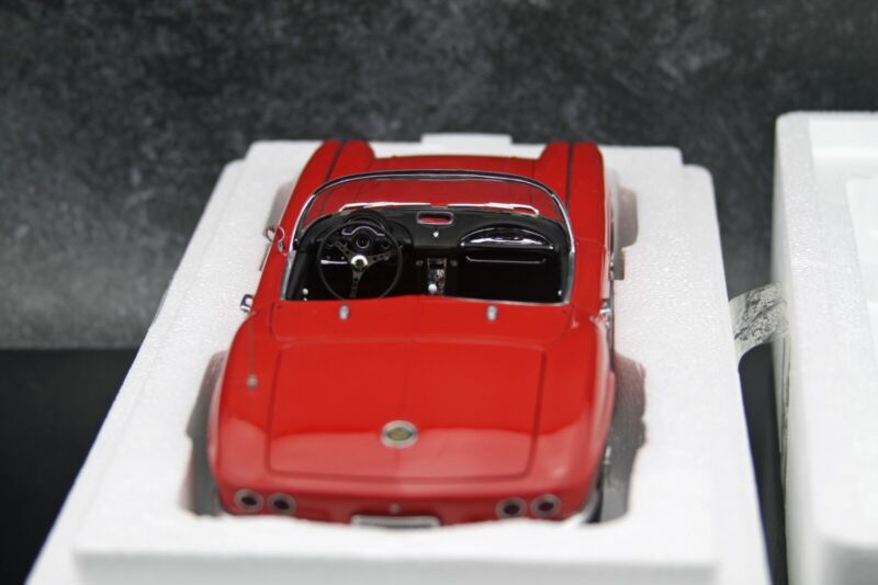 AUTOart 1962 Chevy Corvette Roman Red Millennium Collection 1:18