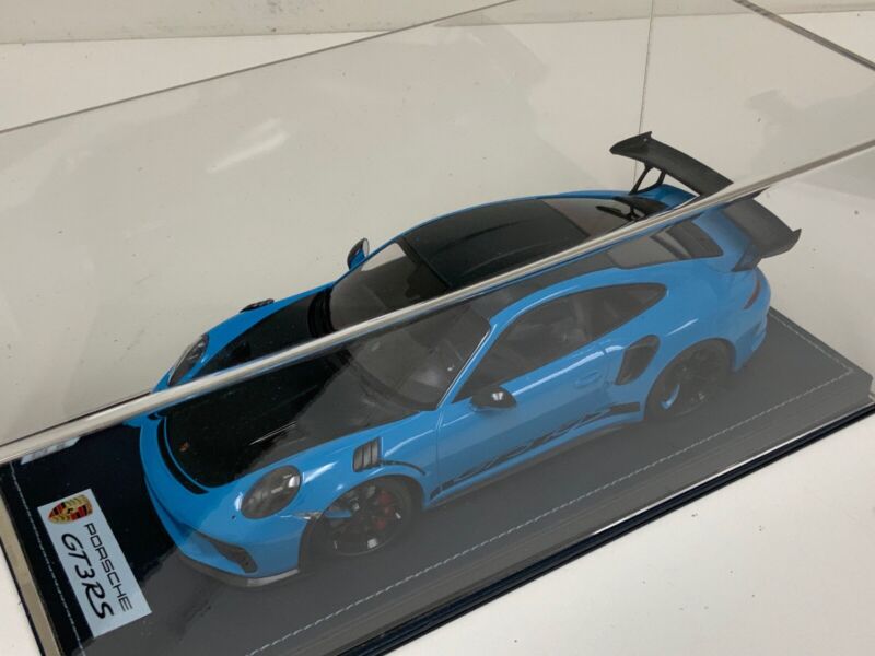 1/18 Minichamps Porsche 911 "991.2" GT3 RS Baby Blue Black Wheels leather base $464.95 ModelCarsHub