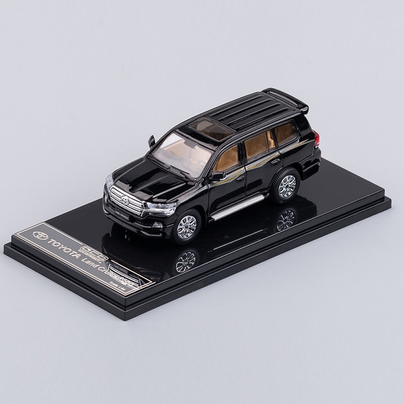 GCD 1/64 Toyota Land Cruiser LC200 Red/Gray Diecast Model Car