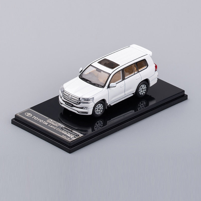 GCD 1/64 Toyota Land Cruiser LC200 Red/Gray Diecast Model Car