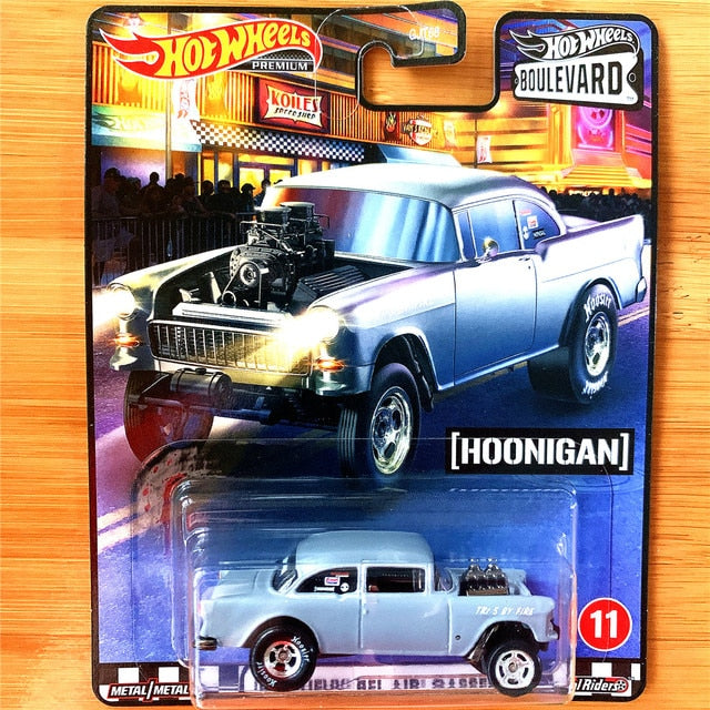 Hot Wheels Boulevard #36 - '18 Toyota 4Runner White TRD 1/64